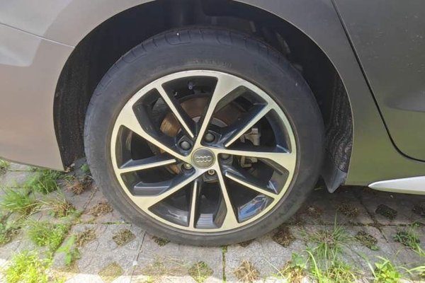 Audi A3 2021, 127700 км, за 13057 USD - фото 11