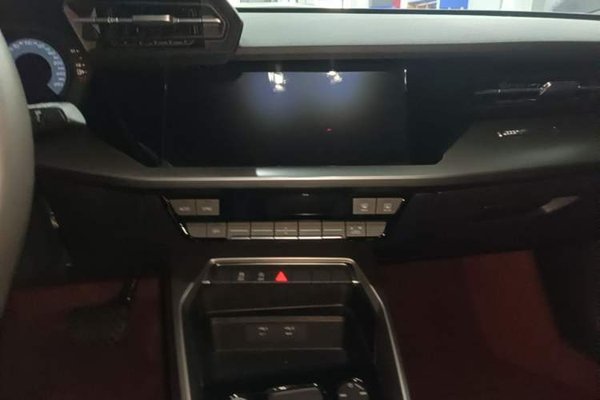 Audi A3 2021, 43200 км, за 15377 USD - фото 11