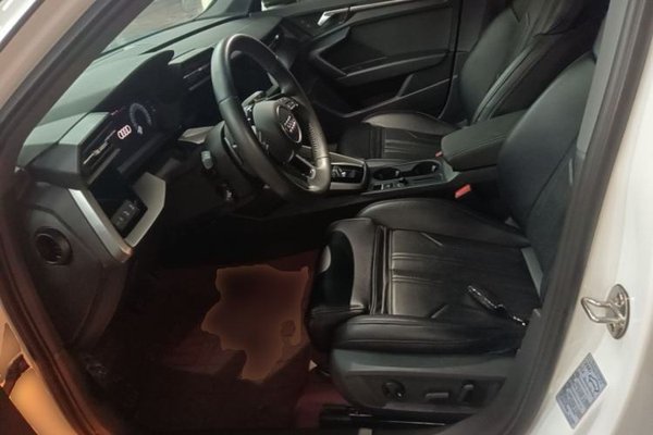 Audi A3 2021, 43200 км, за 15377 USD - фото 13