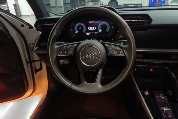 Audi A3 2021, 43200 км, за 15377 USD - фото 9