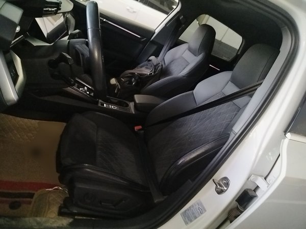 Audi A3 2021, 28000 км, за 18237 USD - фото 18