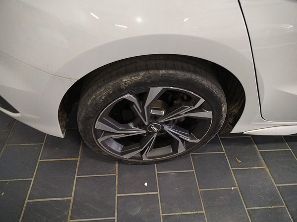 Audi A3 2021, 28000 км, за 18237 USD - фото 10