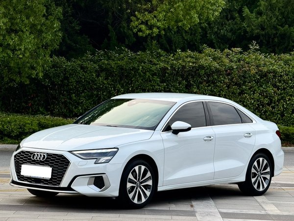 Audi A3 · 2021 год