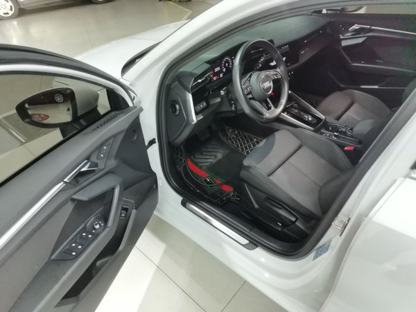 Audi A3 2021, 30100 км, за 14749 USD - фото 17