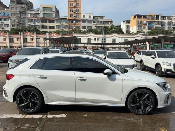 Audi A3 · 2021 год