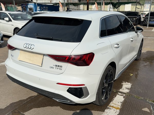 Audi A3 2021, 31200 км, за 23390 USD