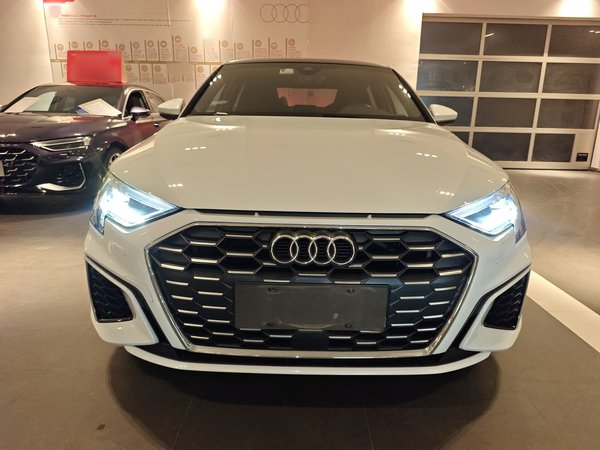 Audi A3 2021 A3L Limousine 35 TFSI Fashion Sport Model, 2021 года