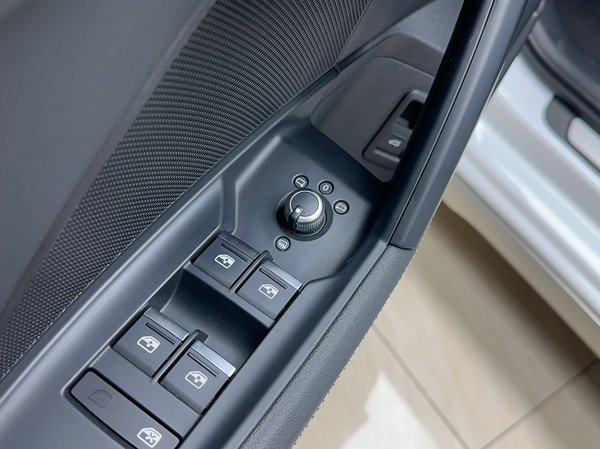 Audi A3 2021, 52000 км, за 17020 USD - фото 20