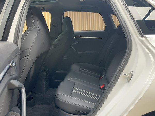 Audi A3 2021, 52000 км, за 17020 USD - фото 19