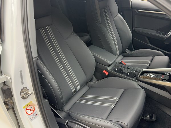 Audi A3 2021, 52000 км, за 17020 USD - фото 24