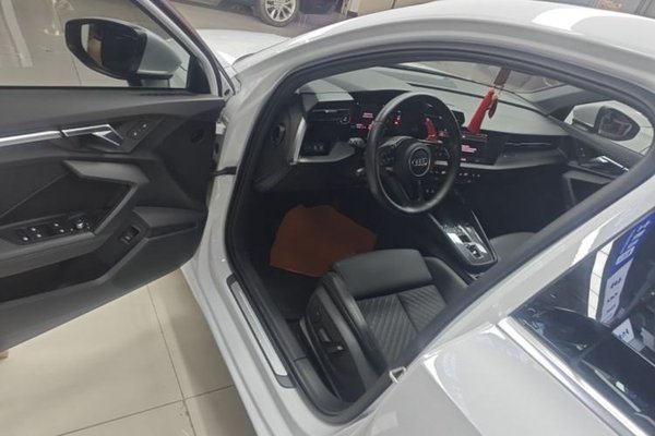 Audi A3 2021, 63500 км, за 15726 USD - фото 19