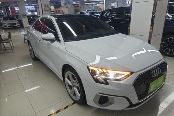 Audi A3 2021, 63500 км, за 15726 USD