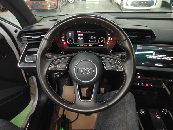Audi A3 2021, 79200 км, за 15887 USD - фото 11