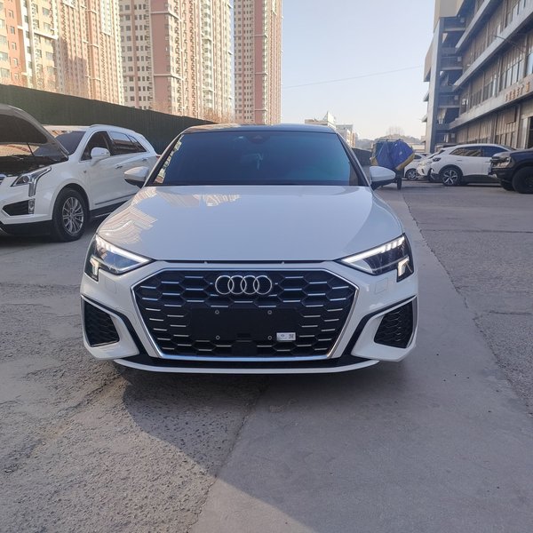 Оценка
S
Used Audi A3 2021 Sportback 35 TFSI Fashionable Sports Model, 2021 года