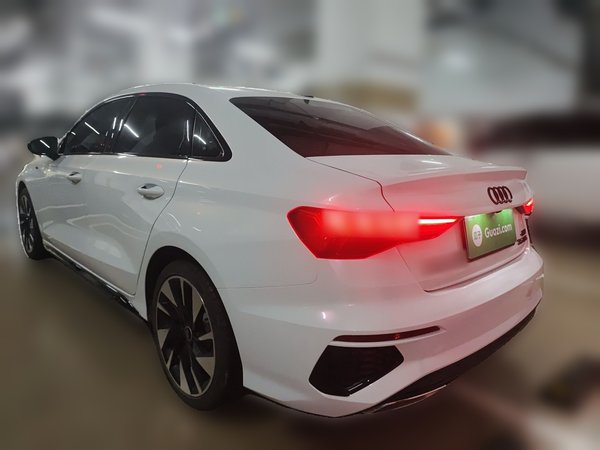 Audi A3 2022, 18000 км, за 16757 USD