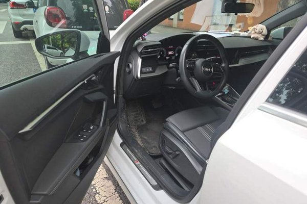 Audi A3 2022, 20600 км, за 17977 USD - фото 17