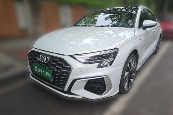 Audi A3 · 2022 год