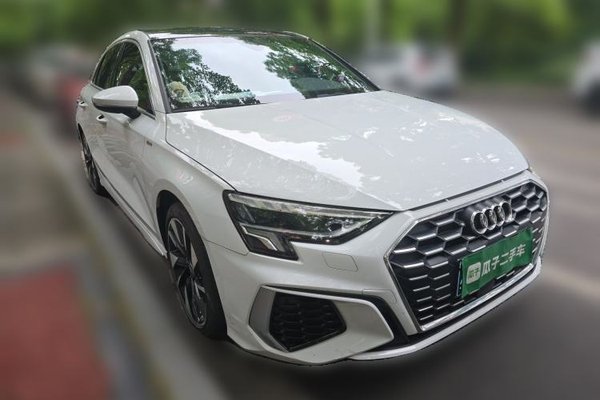 Audi A3 2022, 20600 км, за 17977 USD