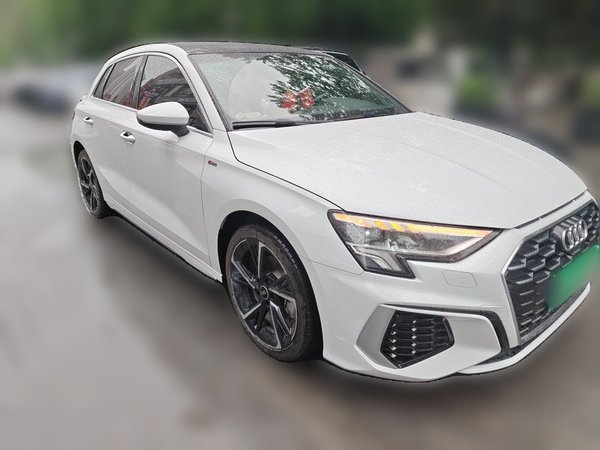 Audi A3 2022, 26900 км, за 21566 USD
