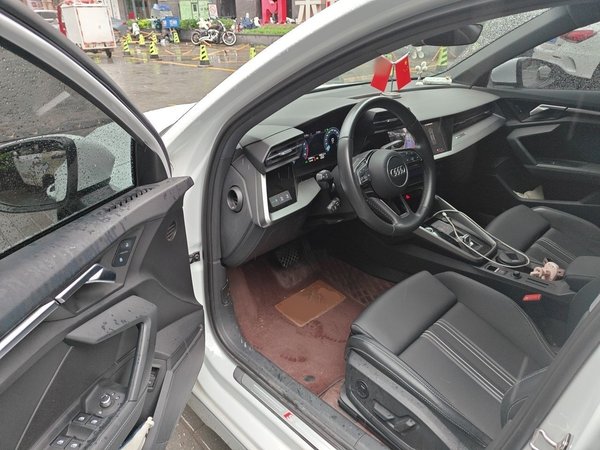 Audi A3 2022, 26900 км, за 21566 USD - фото 19