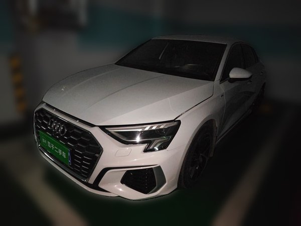 Audi A3 · 2022 год