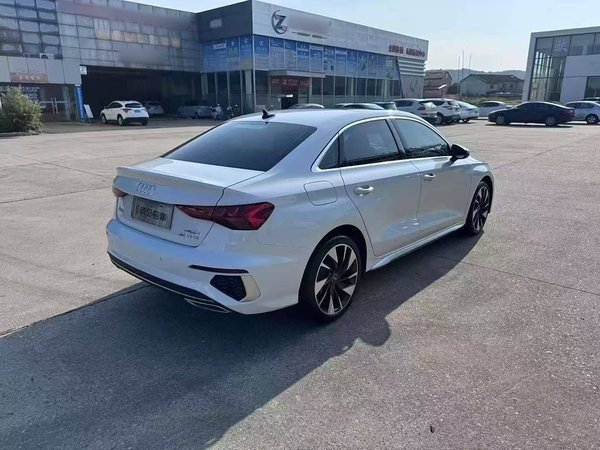Audi A3 2022, 45500 км, за 18082 USD