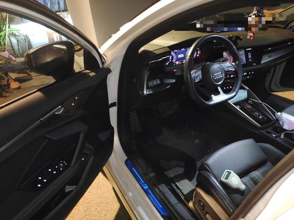 Audi A3 2022, 71900 км, за 15845 USD - фото 17