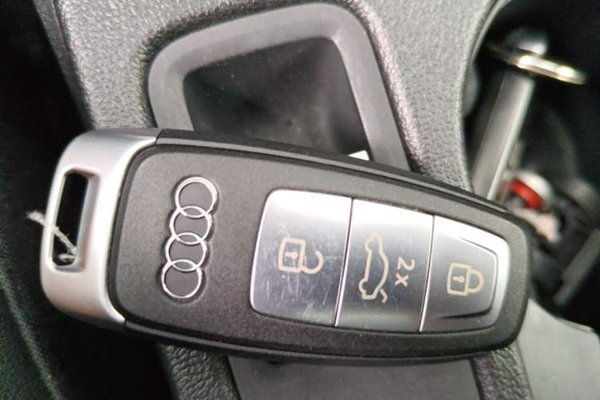 Audi A3 2023, 11400 км, за 22667 USD - фото 17
