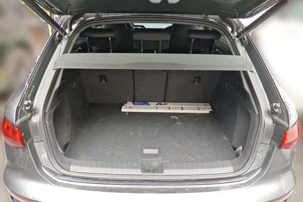 Audi A3 2023, 11400 км, за 22667 USD - фото 16