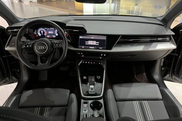 Audi A3 2023, 21600 км, за 24893 USD - фото 10