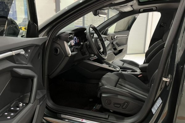 Audi A3 2023, 21600 км, за 24893 USD - фото 13