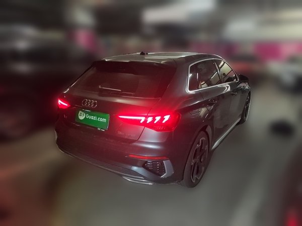 Audi A3 2024, 17900 км, за 18347 USD