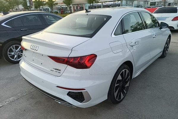 Audi A3 2024, 13300 км, за 21447 USD - фото 6