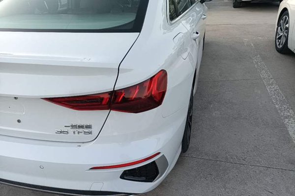 Audi A3 2024, 13300 км, за 21447 USD - фото 9