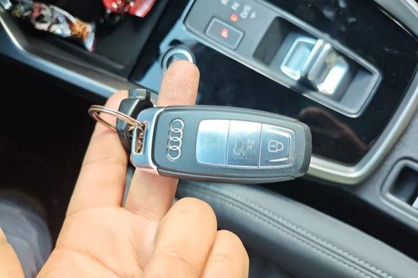 Audi A3 2024, 33600 км, за 17353 USD - фото 20