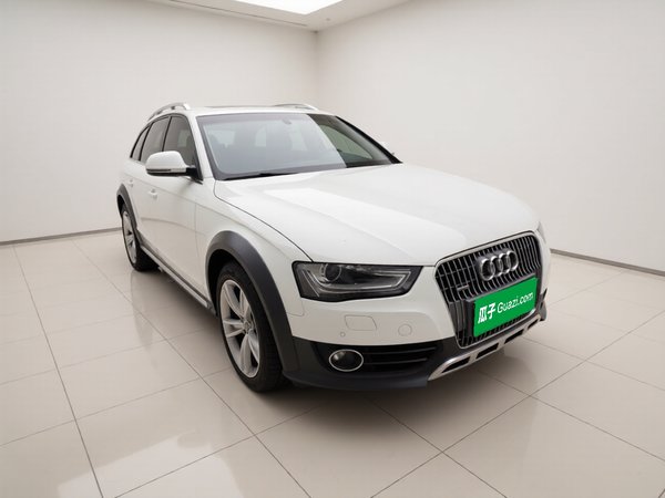 Audi A4 2014, 110500 км, за 13557 USD