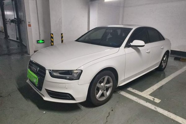 Audi A4L · 2013 год