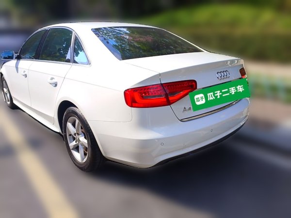 Audi A4L 2013, 55100 км, за 9146 USD
