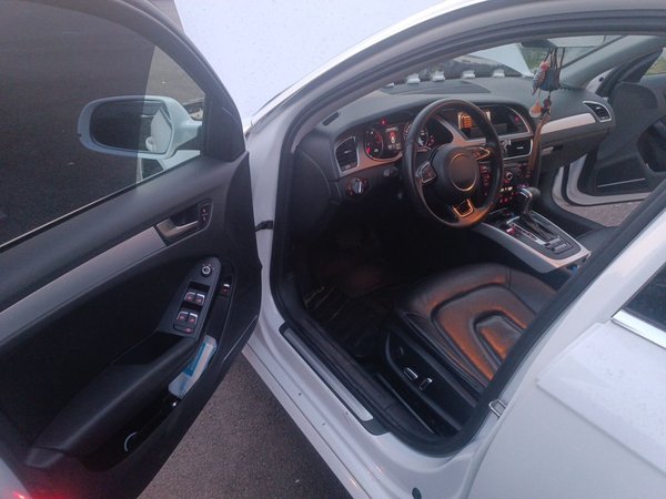 Audi A4L 2013, 99500 км, за 8801 USD