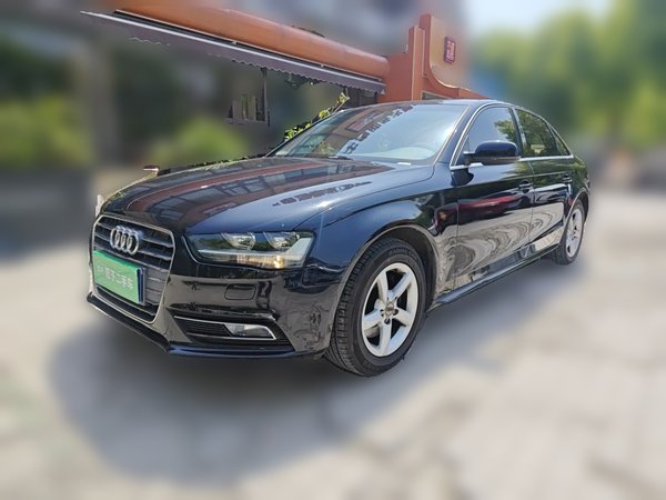 Audi A4L · 2015 год