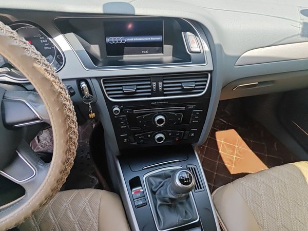 Audi A4L 2015, 55500 км, за 11234 USD - фото 12