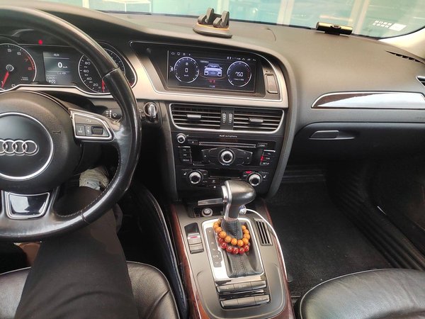 Audi A4 2015, 128400 км, за 8953 USD - фото 11