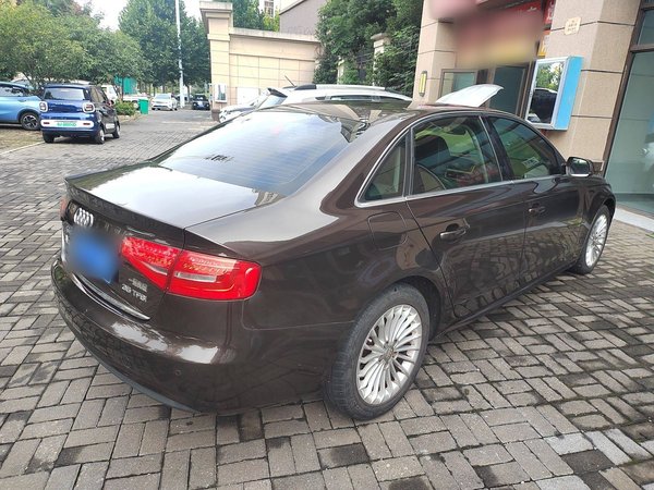 Audi A4 2015, 128400 км, за 8953 USD - фото 22