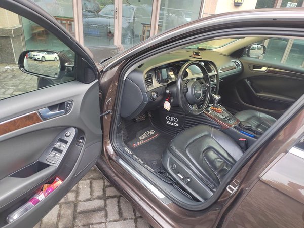 Audi A4 2015, 128400 км, за 8953 USD - фото 12