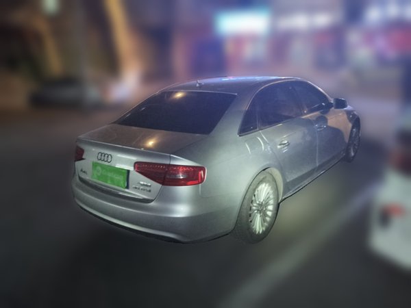 Audi A4L 2015, 108900 км, за 10566 USD