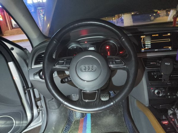 Audi A4L 2015, 108900 км, за 10566 USD - фото 18