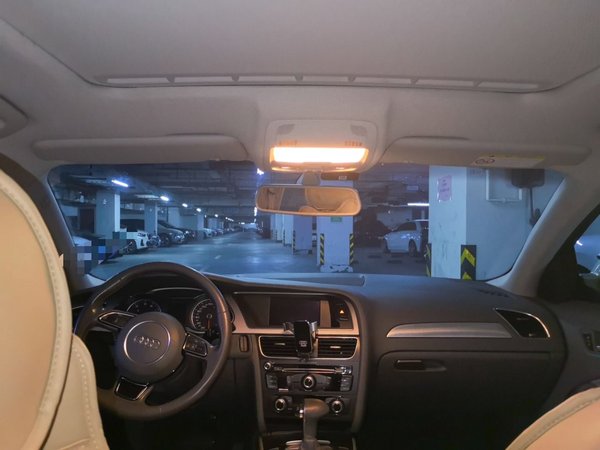 Audi A4L 2015, 99900 км, за 9287 USD
