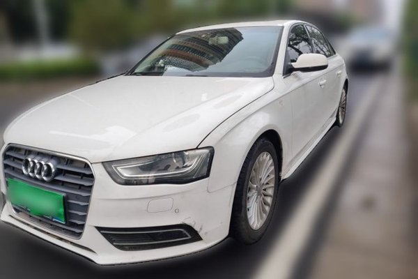 Audi A4L · 2015 год