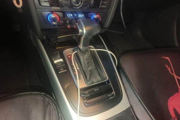 Audi A4L 2015, 130399 км, за 7716 USD - фото 15