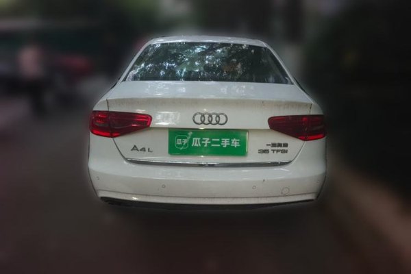Audi A4L 2015, 130399 км, за 7716 USD